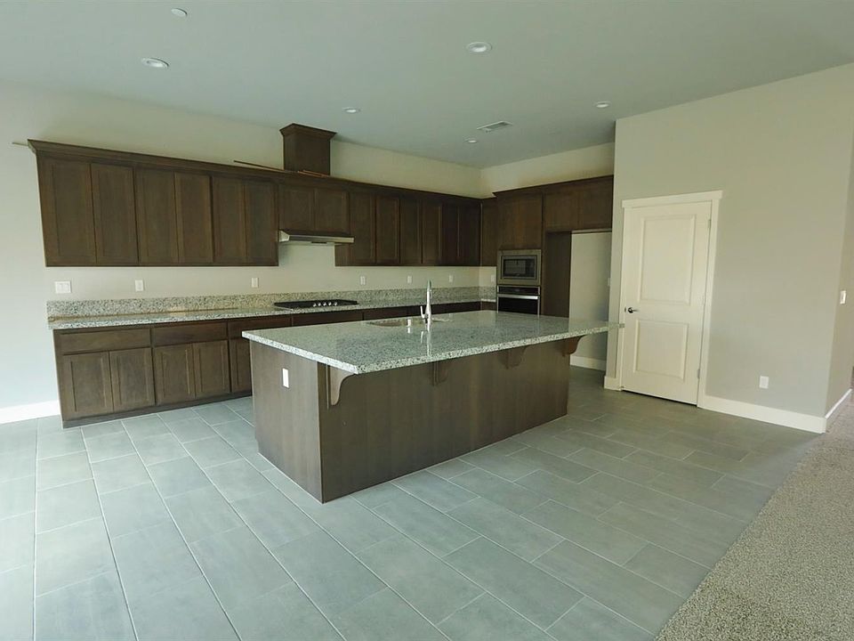 1st image of 1318 Heavenly Cir