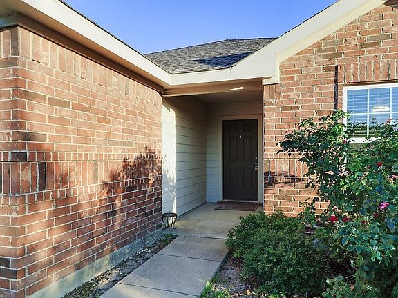 2nd image of 4925 Wild Oats Dr