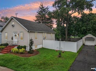 60 Palisade Avenue, Emerson, NJ 07630
