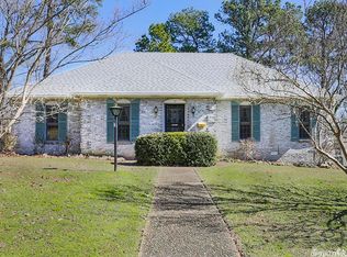 17 Crownpoint Rd, Little Rock, AR 72227