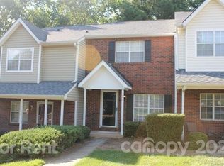 5646 Prescott Ct, Charlotte, NC 28269