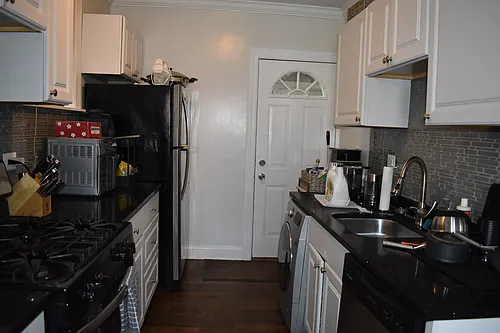 3839 N Greenview Ave #1W Photo 1