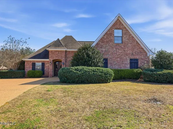 215 Tucker Dr, Brandon, MS 39042