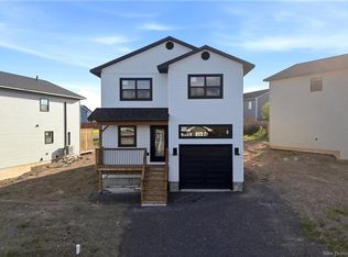 5 Brizley St, Oromocto, NB E2V4R1