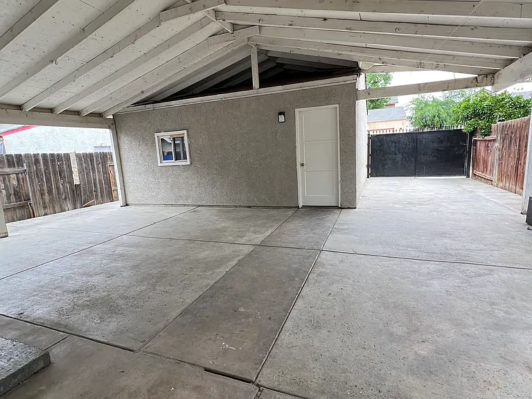 8328 Orange Blossom Ave — Photo 21