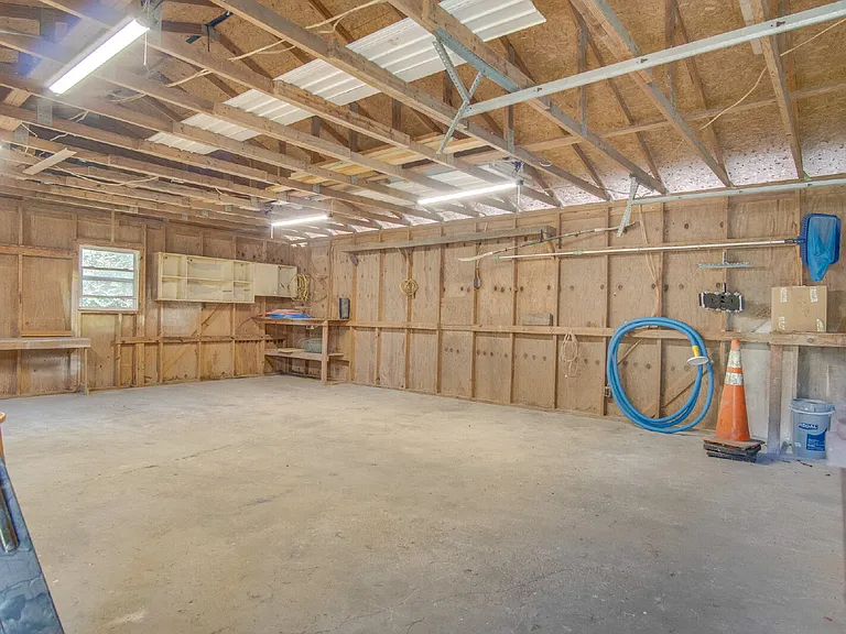 195 Navarro Rd — Photo 23