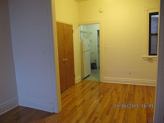 4th image of 175 7th Ave APT 4C