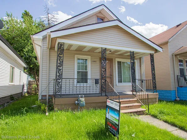 2412 Neibel St, Hamtramck, MI 48212