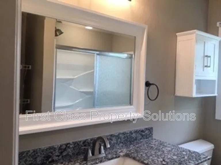 7001 NW 45th St — Photo 18