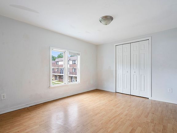 4th image of 12 Kensington St