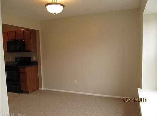 4th image of 3671 Sylvan Ln
