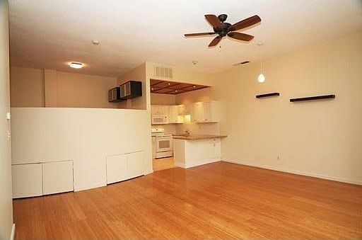 3rd image of 48 Forest St APT 207