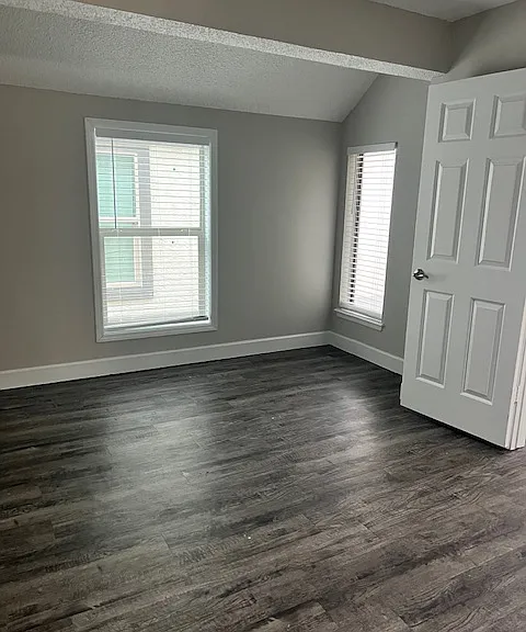 1021-2551 S Loop 289 — Photo 12