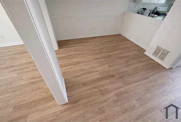 6012 Regent Mnr — Photo 8