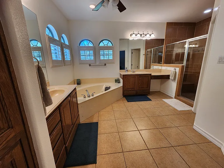 25815 Mount Carillon — Photo 21