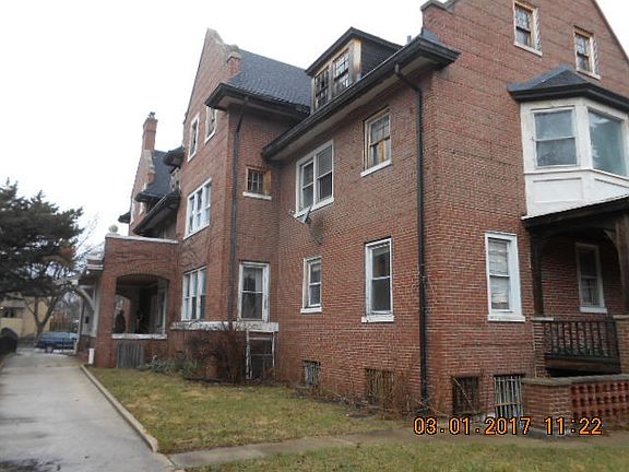 4th image of 4847 S Woodlawn Ave