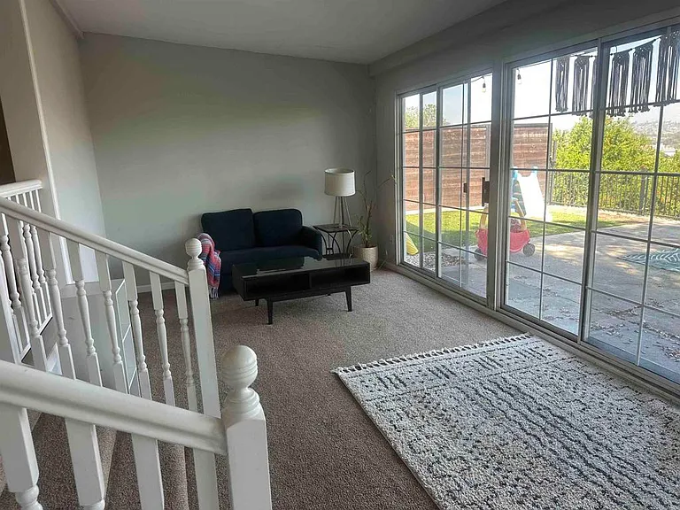 1315 Darby St — Photo 15