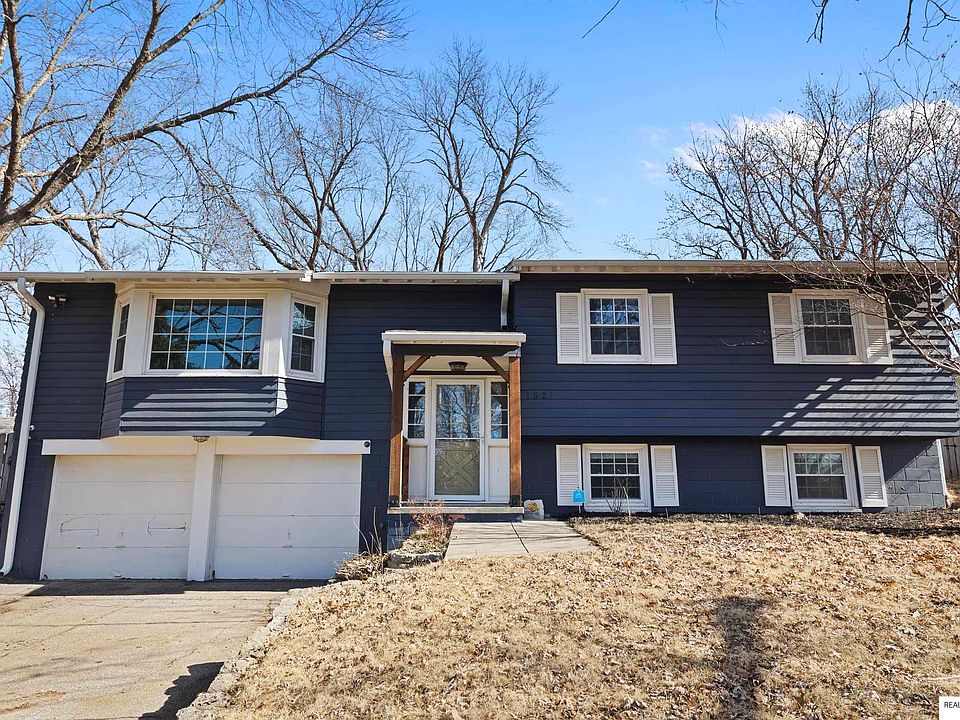 1st image of 1521 Pinewood Cir