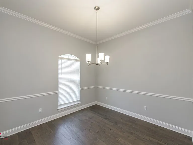 Formal dinning room