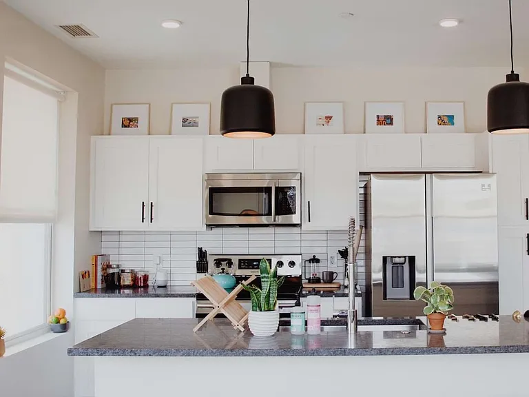 Luxury Apartments in Cleveland's Ohio City — Photo 25