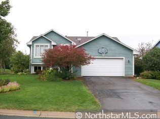 3959 Worchester Dr, Eagan, MN 55123