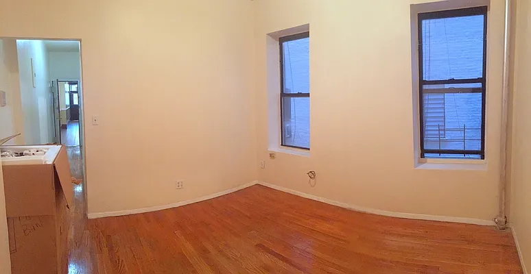 Rented by Uptown Flats LLC | media 2