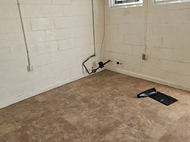 722 Lexington Ave — Photo 7