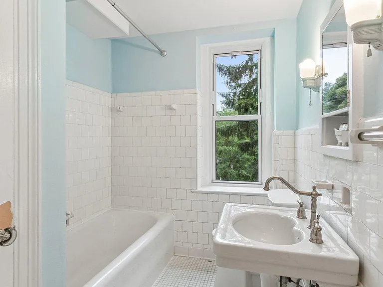 4707 Connecticut Ave NW #211 — Photo 21