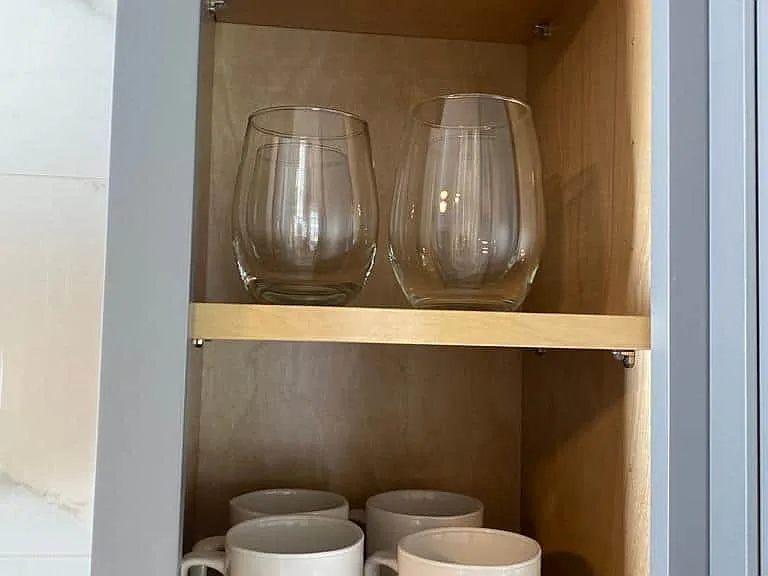 Beautiful glass cups for added comfort and convenience