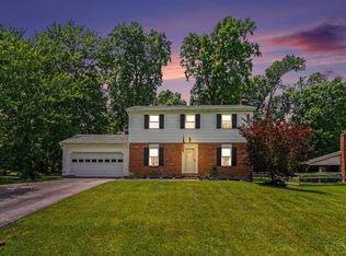 3343 Meadow Green Ct, Amelia, OH 45102