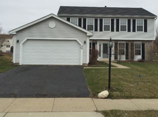 32 Brookstone Dr, Streamwood, IL 60107