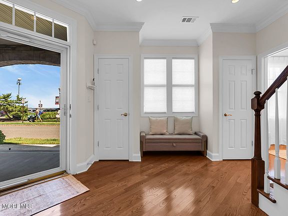 4th image of 22 McKinley St