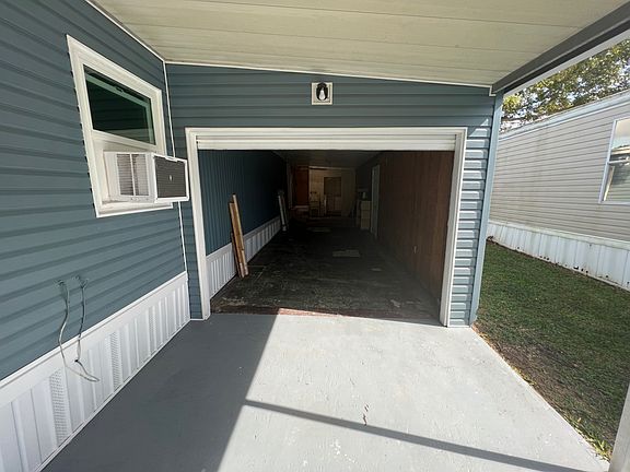 4th image of 6030 150th Ave N #72