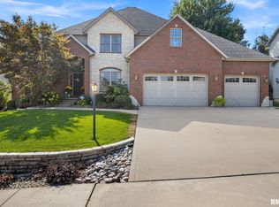 6410 W Willow Oak Ct, Edwards, IL 61528