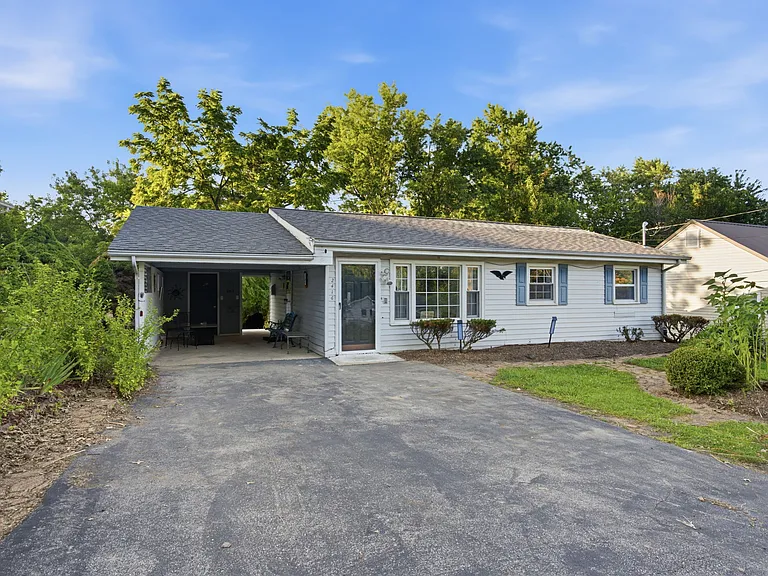 2416 Ridgecrest Dr — Photo 21