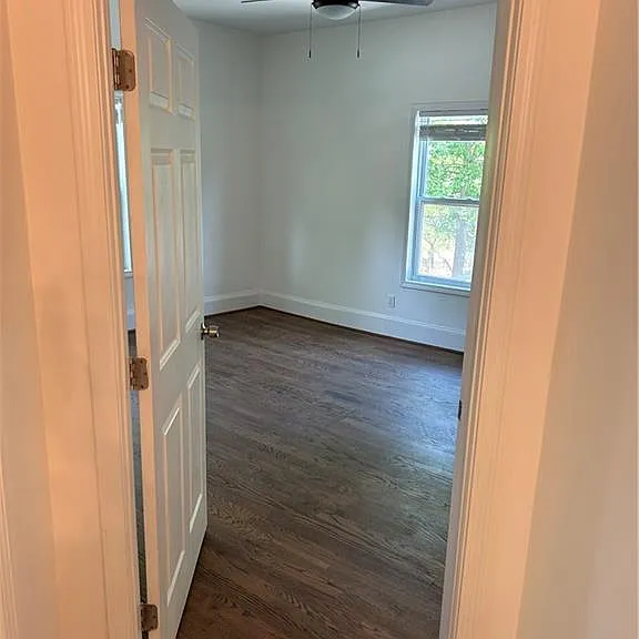 559 Angier Ave NE — Photo 23