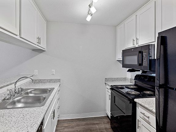 2nd image of 15690 Crestwood Dr #537
