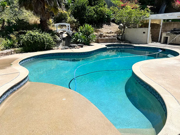 6056 E Calle Cedro — Photo 3