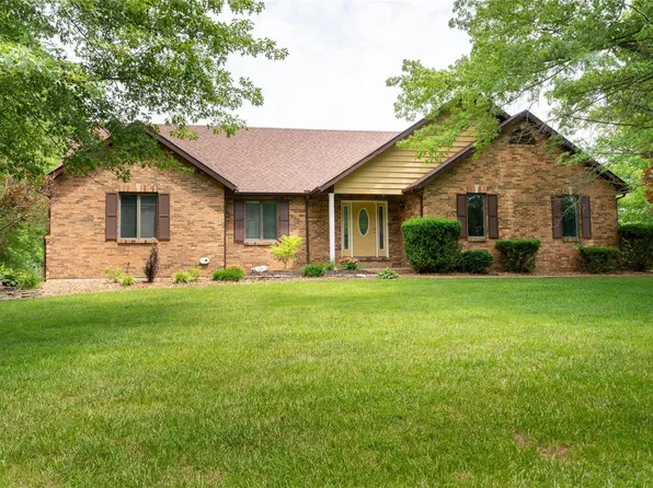 5314 Three Lake Estates Ln, Edwardsville, IL 62025