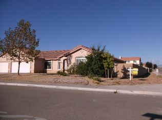 6892 Phoenix Ct, Hesperia, CA 92345