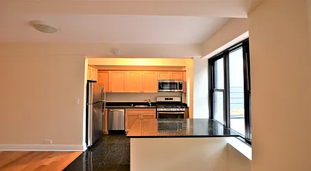 Rented by Manhattan Realty Group