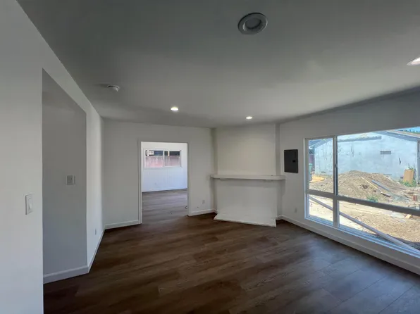 16433 Gledhill St, North Hills, CA 91343