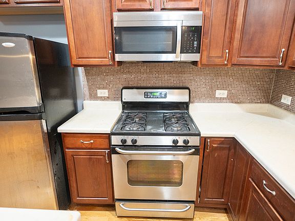 5th image of 6528 S University Ave Unit 2S