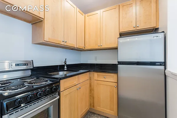 Rented by Compass | media 25