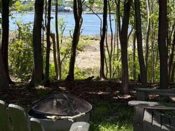 12 Middle Road, Woolwich, ME 04579