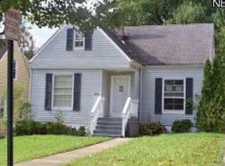 5324 Arch St, Maple Heights, OH 44137