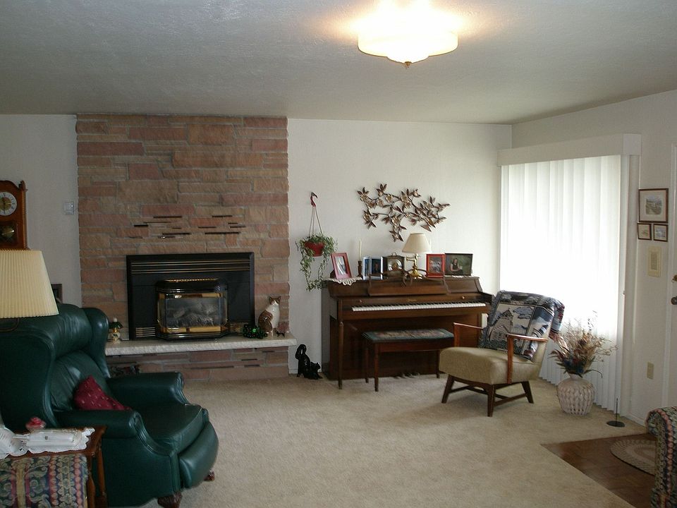 2nd image of 2802 Hefner Ave