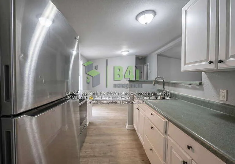 355 Steele Dr — Photo 12