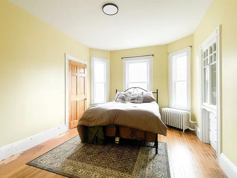 381 Centre St #2 — Photo 13