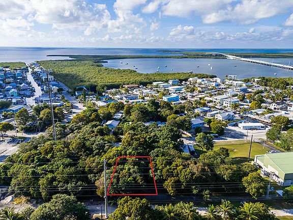 2nd image of 106360 Overseas Hwy